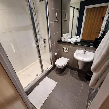 Luxury Flat In Leeds Centre شقة