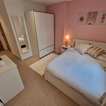 Luxury Flat In Leeds Centre